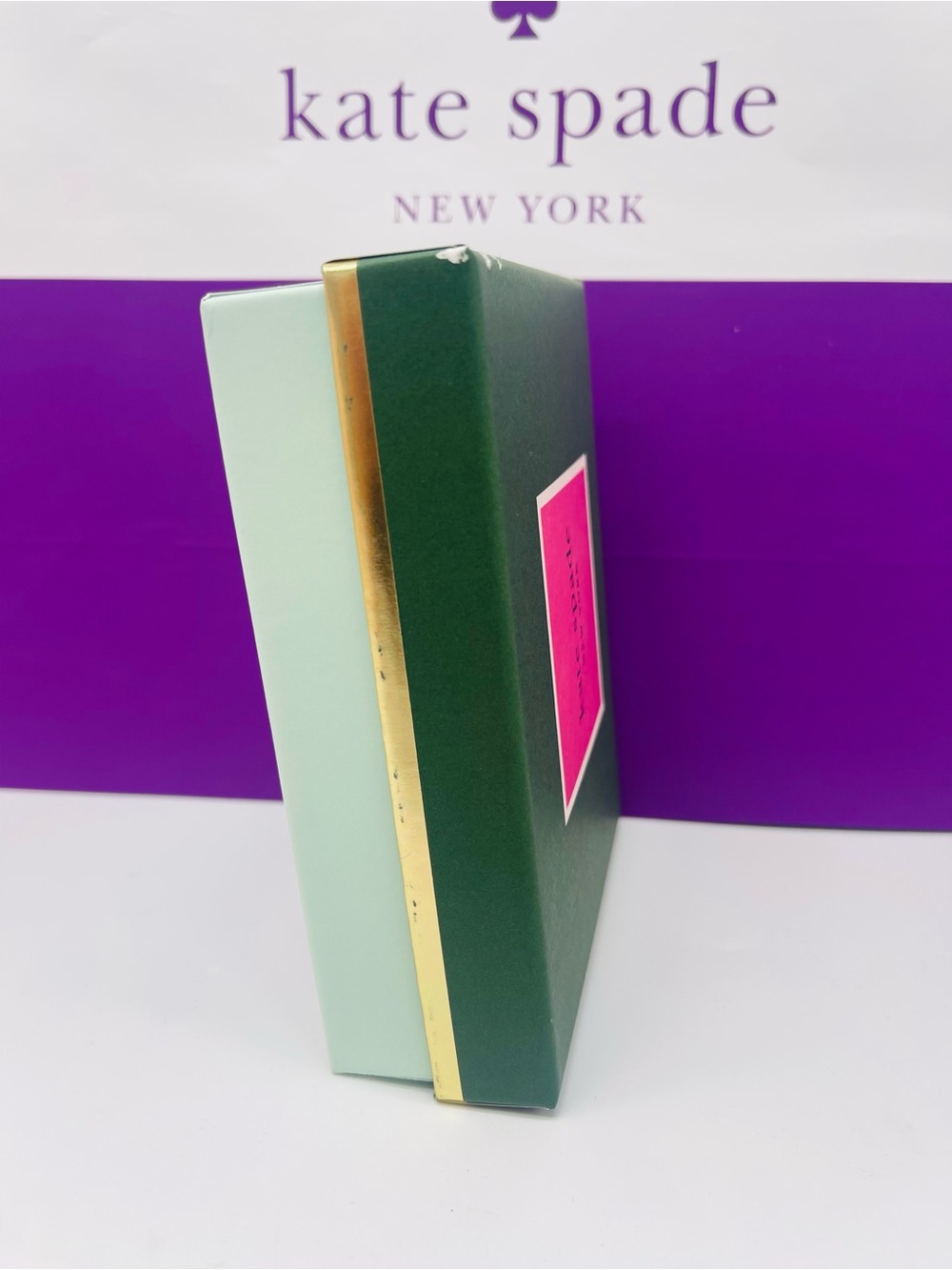Kate Spade New York Empty Gift Box Green Pink Logo Box” Packaging
New - Picture 16 of 16